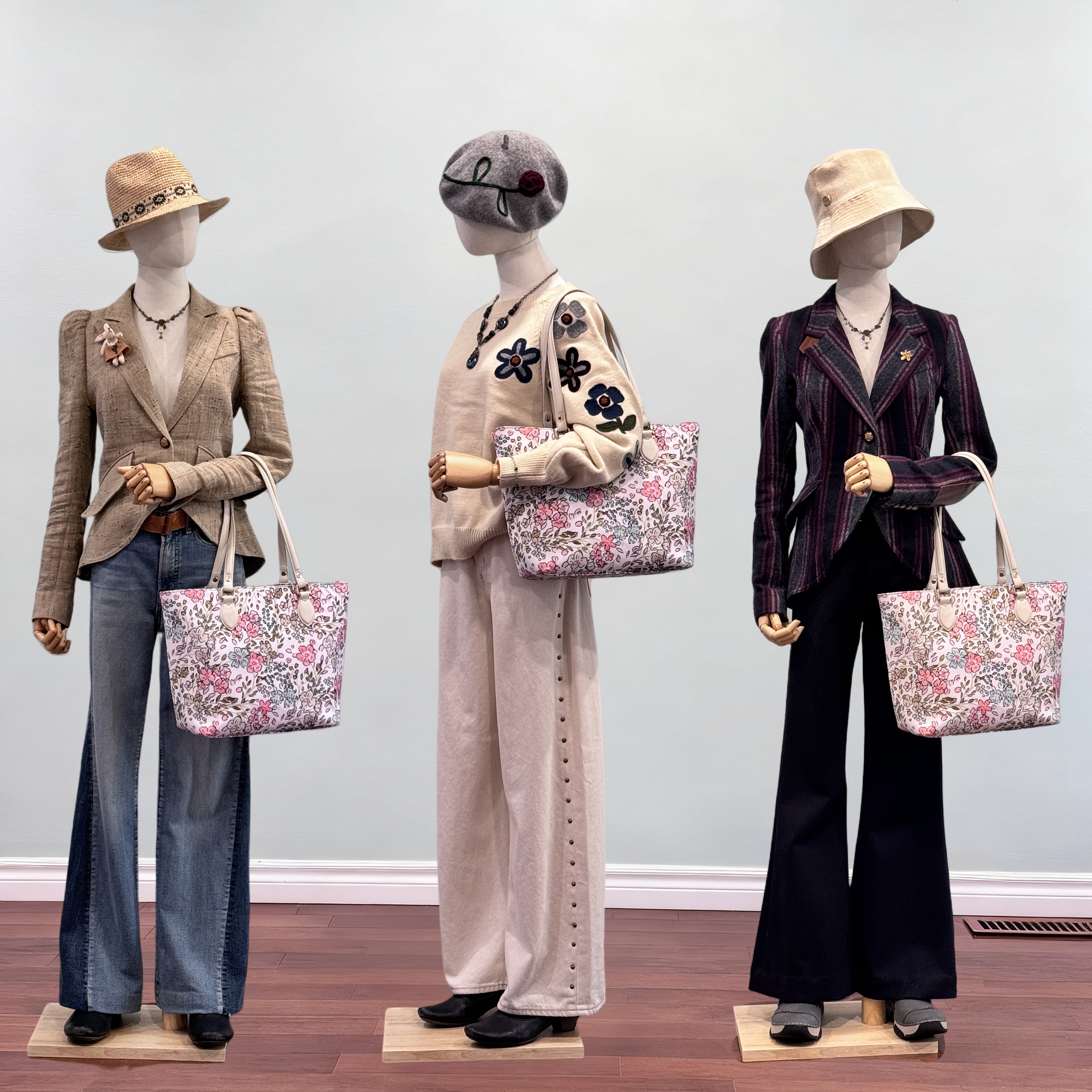 Cutie Kittie Tote bags for women, tote purse, nylon tote bag, with zipper and pockets, waterproof, lightweight,charming