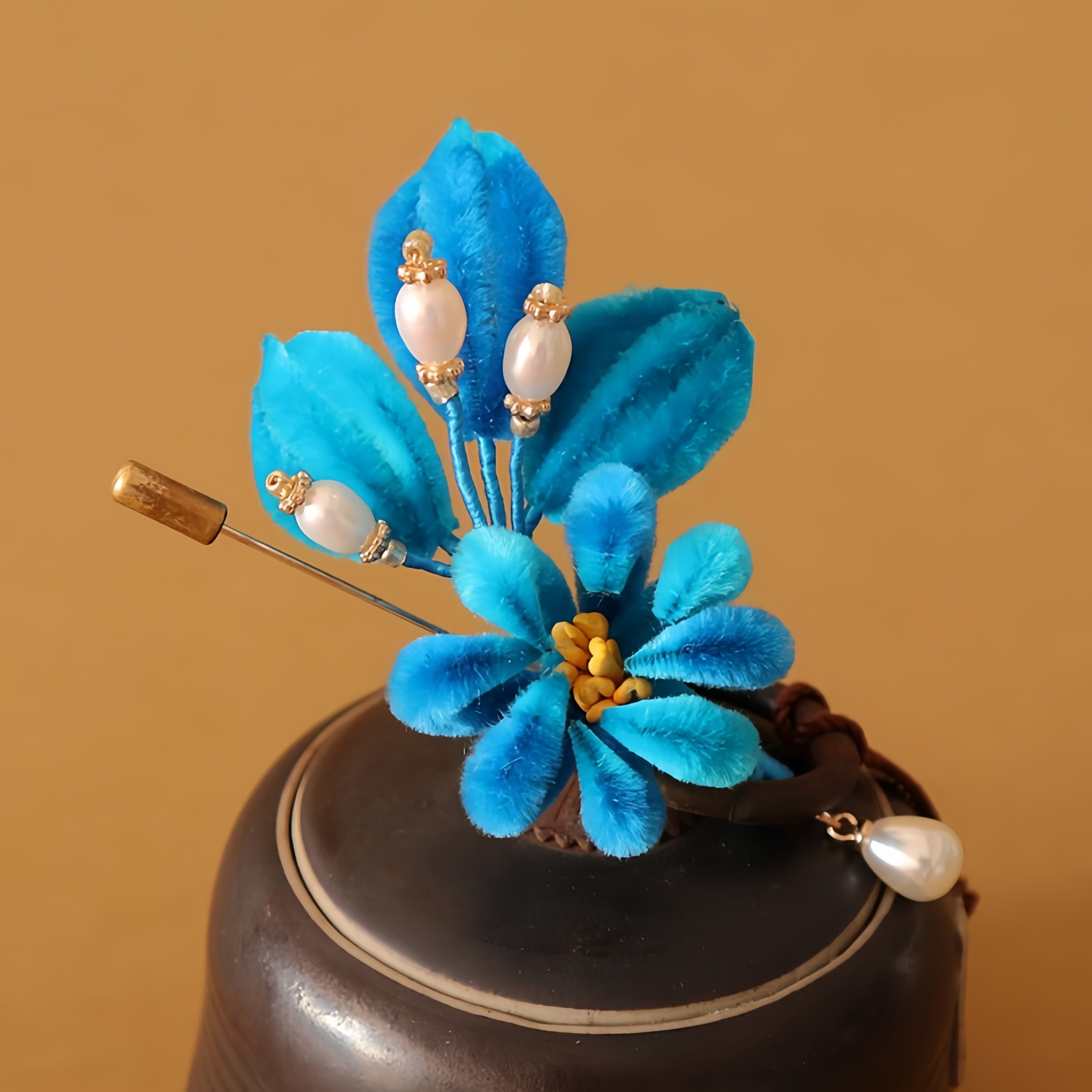 Handmade Blue Ronghua Brooch
