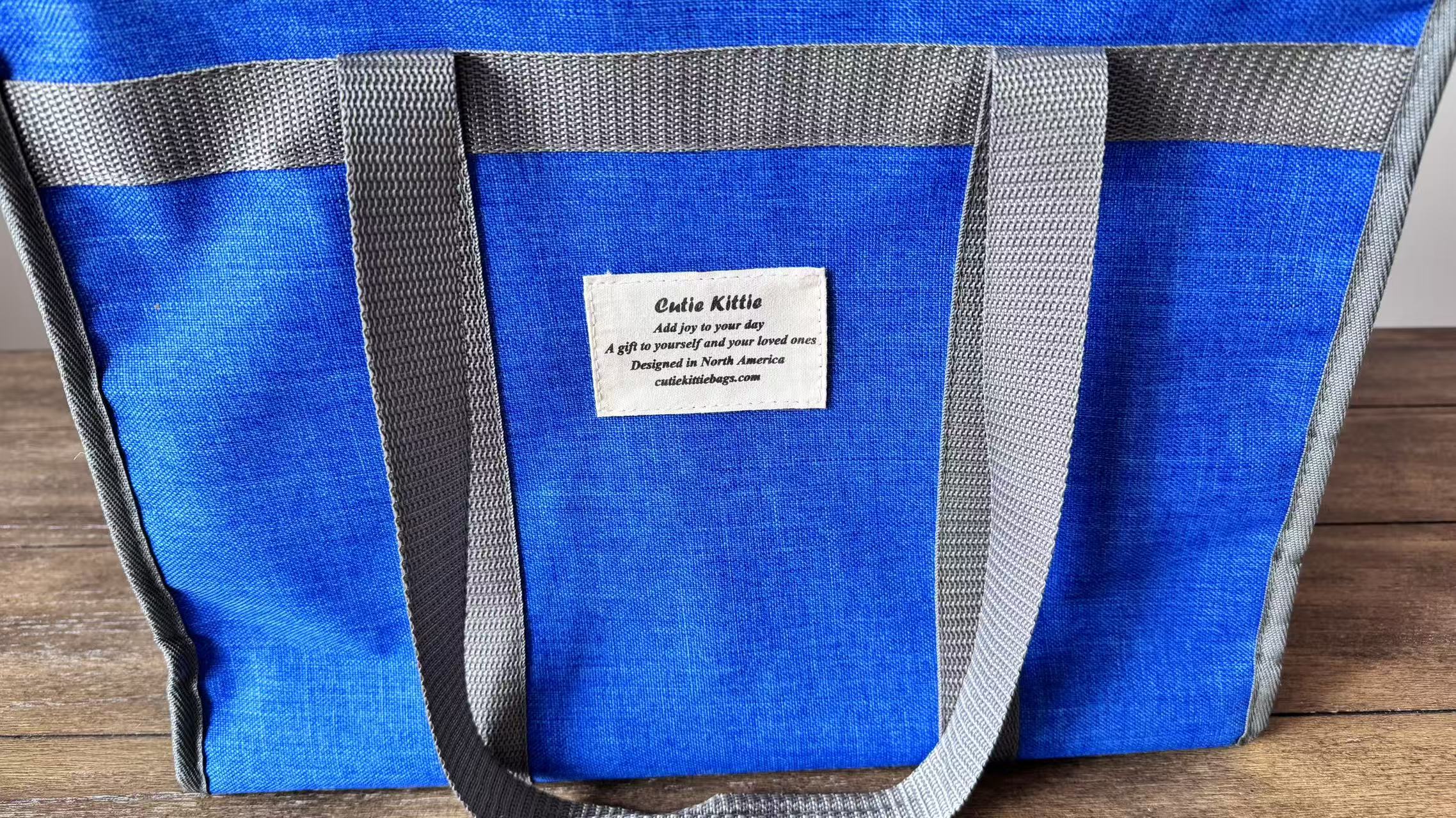 Cutie Kittie Thermally insulated containers for food.