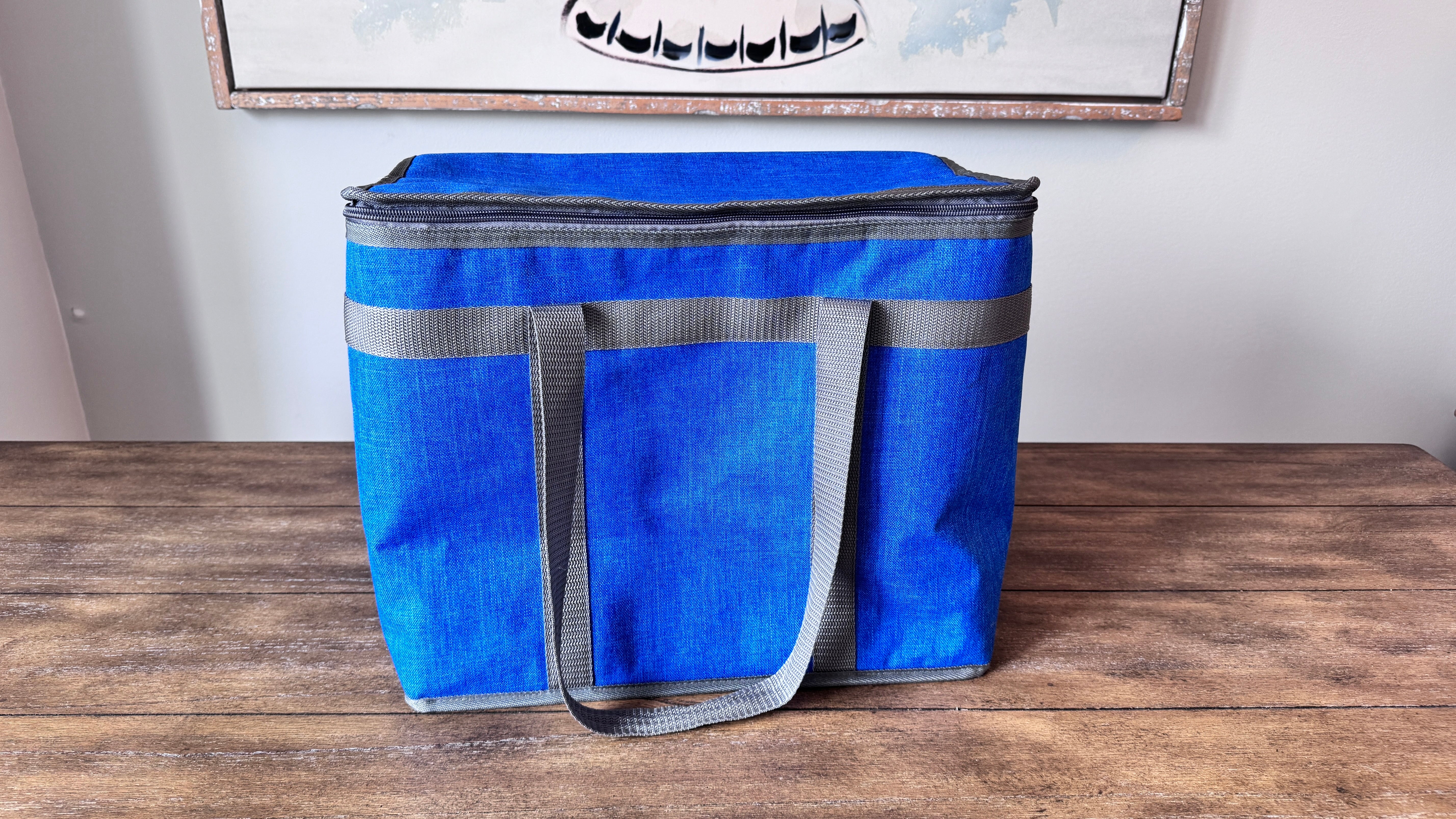 Cutie Kittie Thermally insulated containers for food.