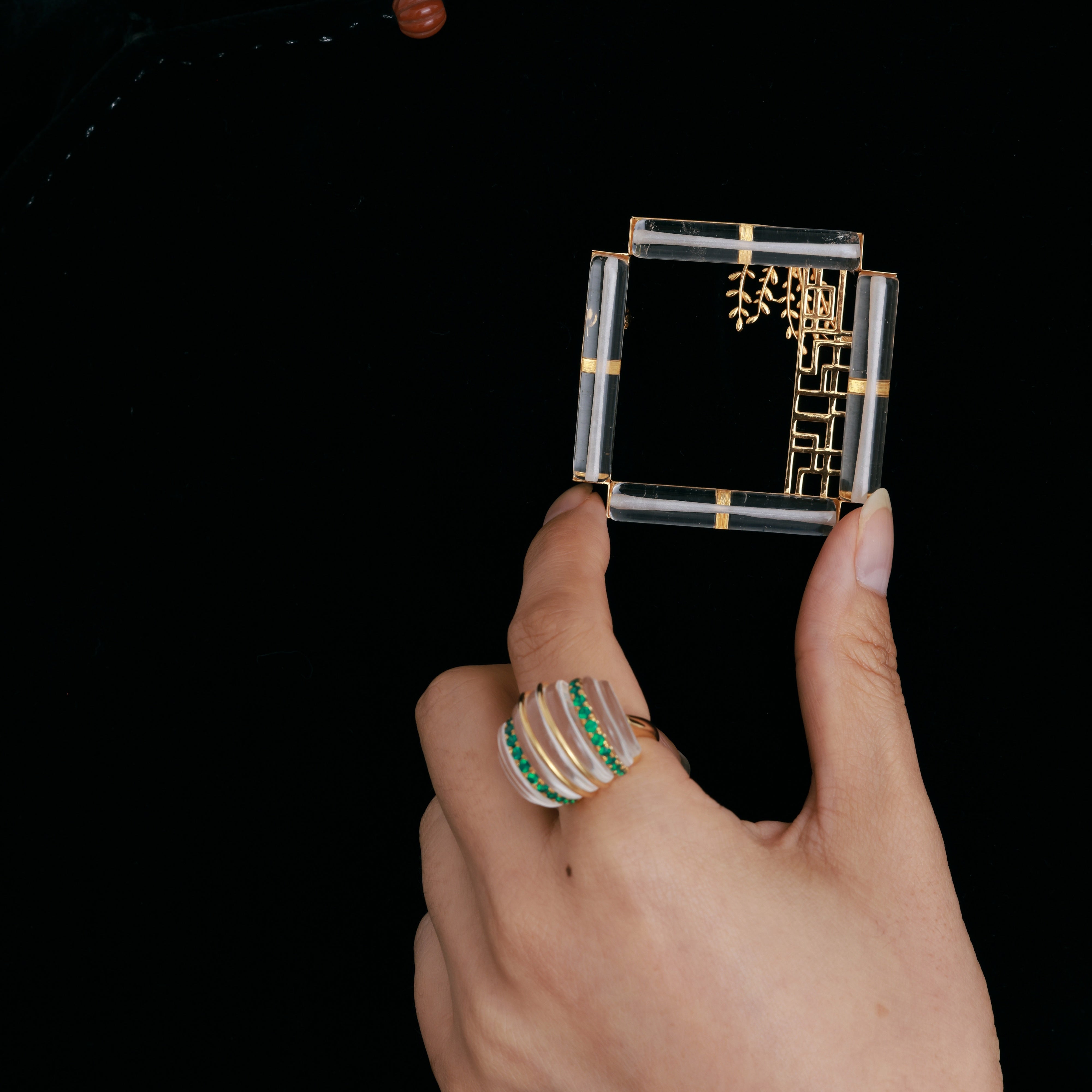 Chuangling Oriental Crystal Brooch